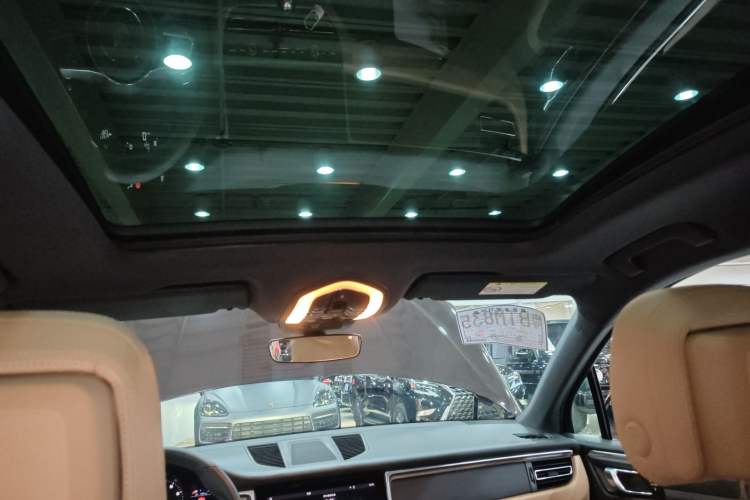 Used Porsche Macan 2018 Macan 2.0T