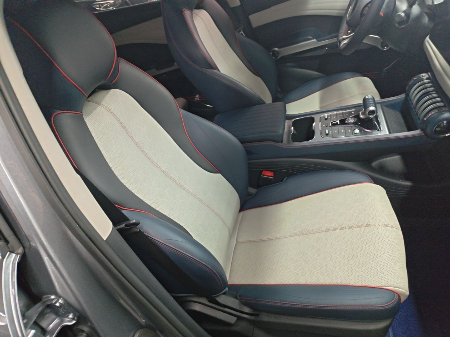 BYD Yuan PLUS 2022 510 km Luxury Version — снимка 19