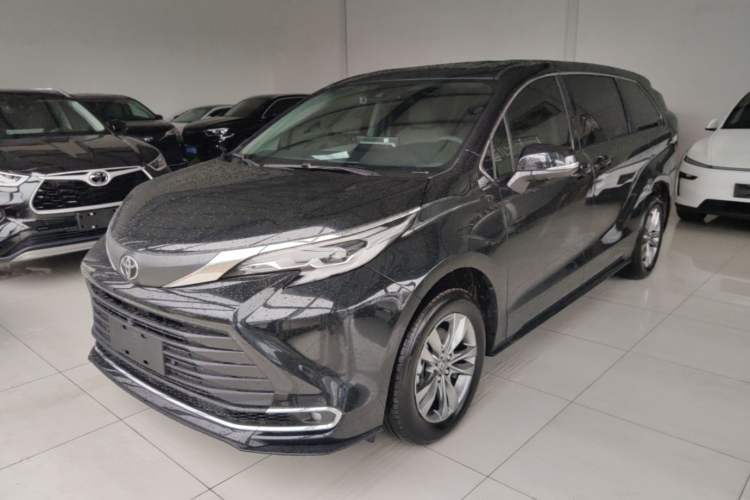 Used Toyota SIENNA 2027 Model 2.5L Dual-Engine Two-Wheel-Drive Comfort Edition