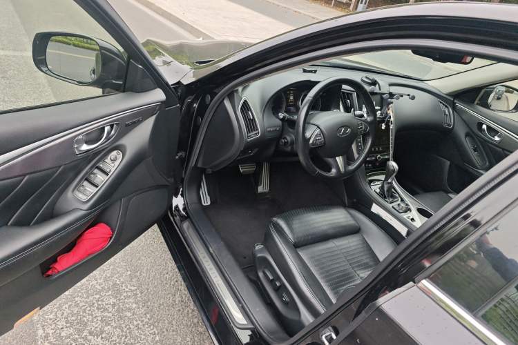 Used Infiniti Q50 2014 3.7L Luxury Sport Edition