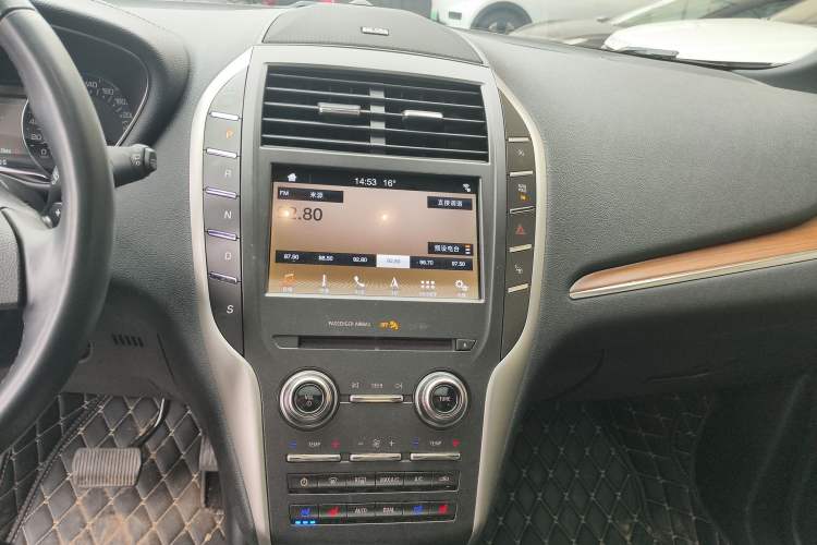 Used Lincoln MKC 2019 2.0T Two-Wheel Drive Zunya Version China VI Standard
