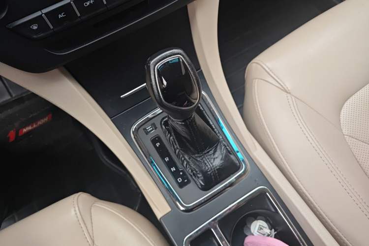 Used Geely Auto Emgrand 2017 Sedan Million Edition 1.5L CVT Luxury Model