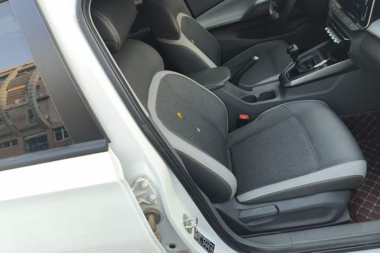 Used Baojun RC-5 2020 1.5T Manual Smart Luxury Edition
