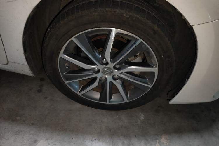 Used Lexus ES 2015 300h Comfort Edition