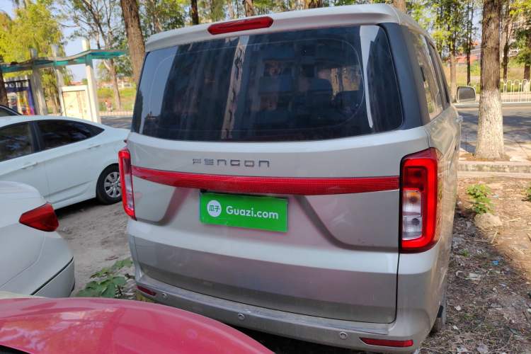 Used Dongfeng Fengon 380 2022 1.5L Comfort-Class Passenger Vehicle (Steel Spring) with 7 Seats