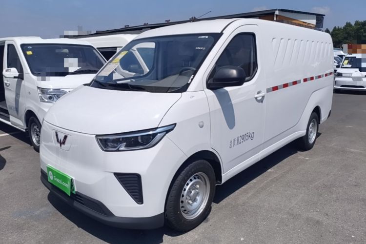Used Wuling Yangguang 2026 Model, 300km Window-Sealed Practical Edition