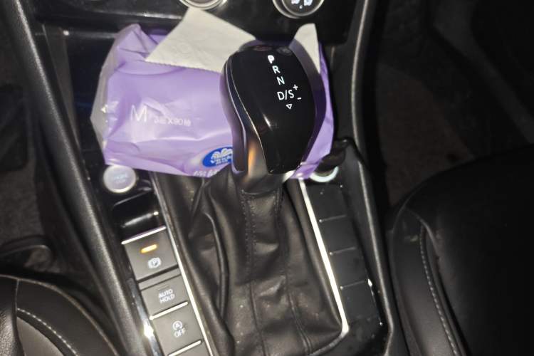 Used Volkswagen Sagitar 2019 280TSI DSG Comfort Version China VI Standard Gear Lever