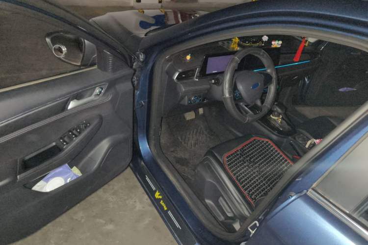 Used Ford Escort 2021 1.5L Automatic Diamond Edition
