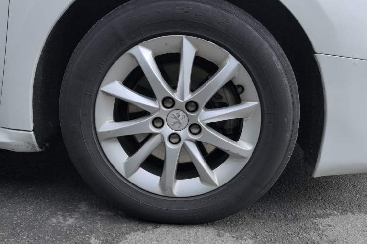 Used Peugeot 508 2013 2.0L 2nd Anniversary Edition with Automatic Sunroof – Classic Version
