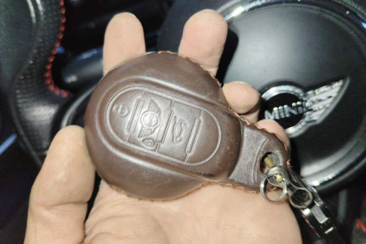 Used MINI Clubman 2016 Revised Version 2.0T COOPER S Connoisseur Edition
