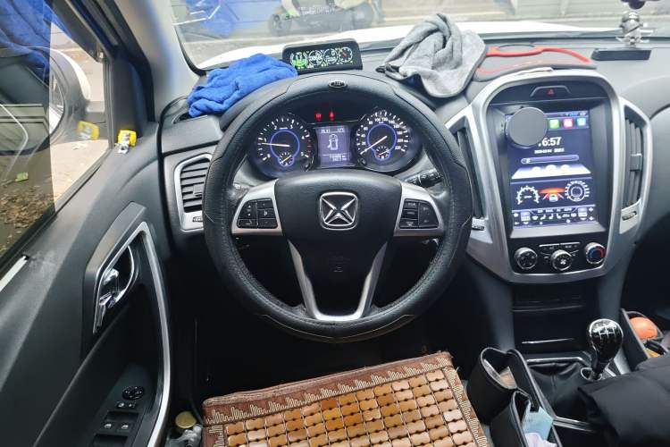 Used JMC Yusheng S350 2013 2.4T Manual 4x4 Diesel Luxury 7-Seater