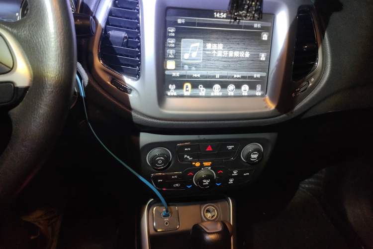 Used Jeep Compass 2017 200T Automatic Family Edition