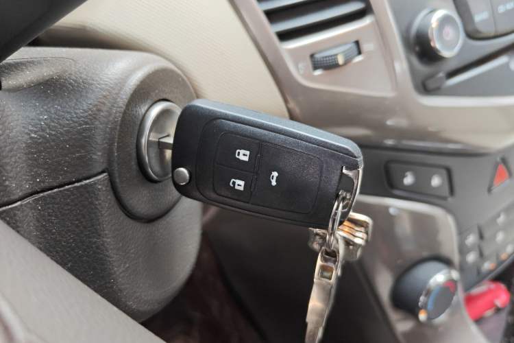 Used Chevrolet Cruze 2015 1.5L Classic SE MT
