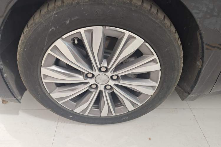Used Hongqi E-QM5 2024 560km PLUS Left Front Wheel Hub