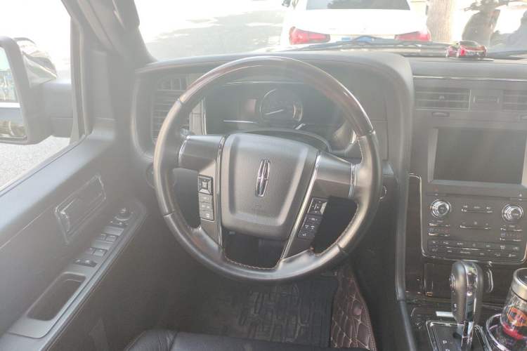 Used Lincoln Navigator 2017 3.5T AWD
