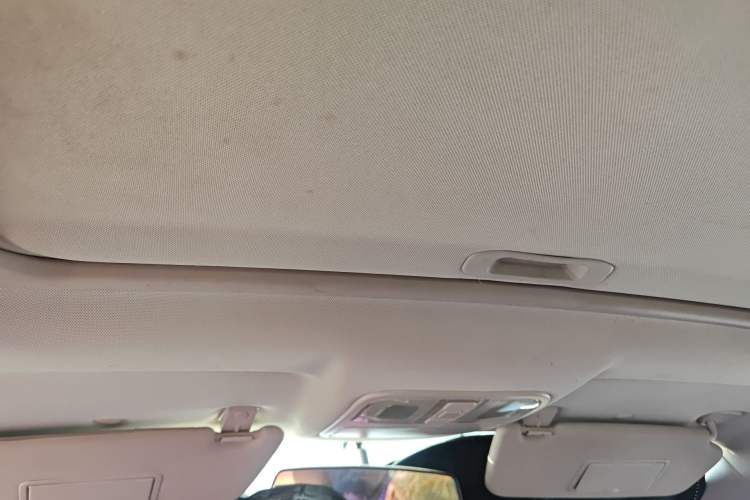 Used CHANGAN CS35 2015 1.6L Manual Luxury Model China V Standard