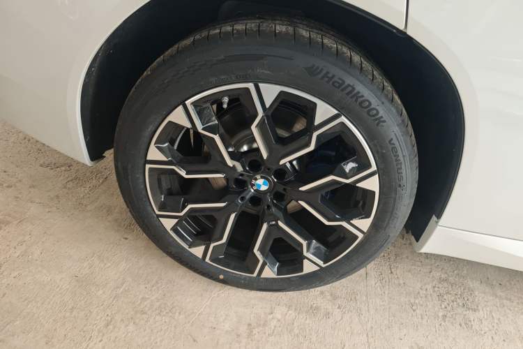 Used BMW X3 2025 Model, xDrive30L Prestige M Sport Night Package Right Rear Wheel Hub