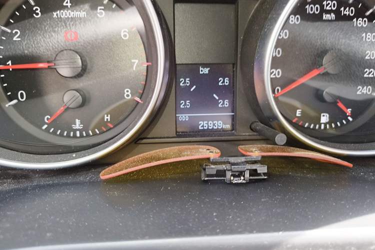 Used Haval H6 2015 Upgraded Model 1.5T Manual Two-Wheel Drive Elite Version
