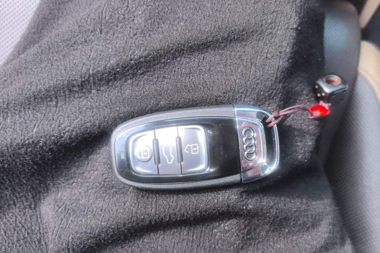 Used Audi A7 2017 50 TFSI quattro Comfort Model Vehicle Key