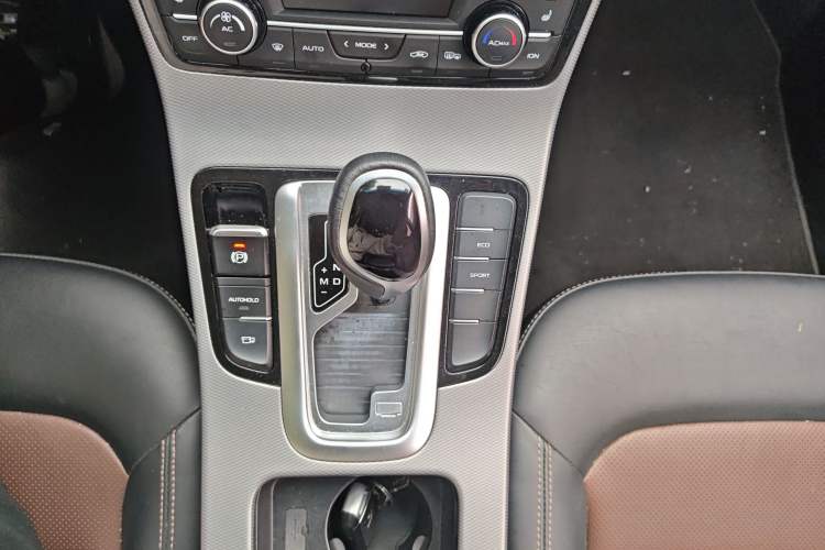 Used Geely Auto Emgrand GL 2018 1.4T DCT Flagship Edition Gear Lever