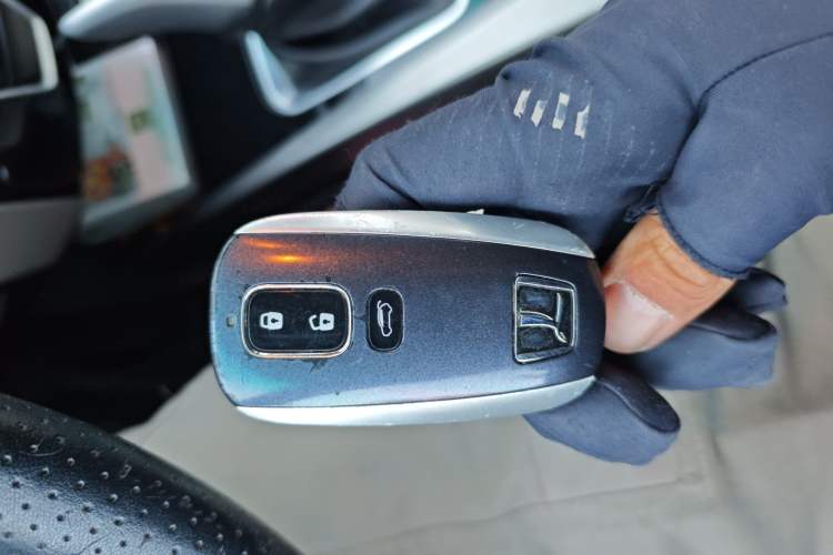 Used Luxgen U6 SUV 2014 1.8T ZhiZun Model
