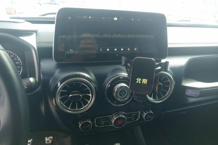 Used BAIC Off-Road BJ40 2020 2.0T Automatic Four-Wheel Drive Urban Hunter Edition Chivalrous Type Audio And AC Panel