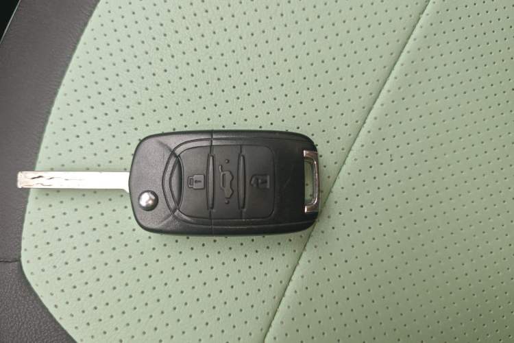 Used Wuling Hongguang MINIEV 2021 Macaron Premium Model – Lithium Iron Phosphate Vehicle Key