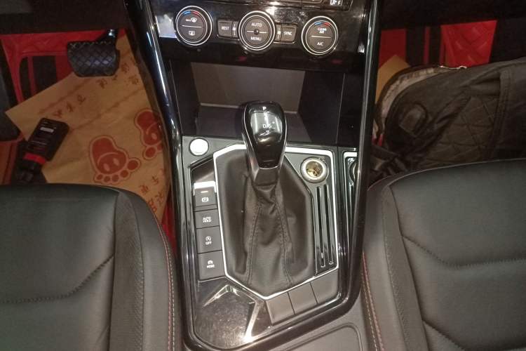 Used Volkswagen Tayron 2019 330TSI Two-Wheel Drive Luxury Model China VI Standard