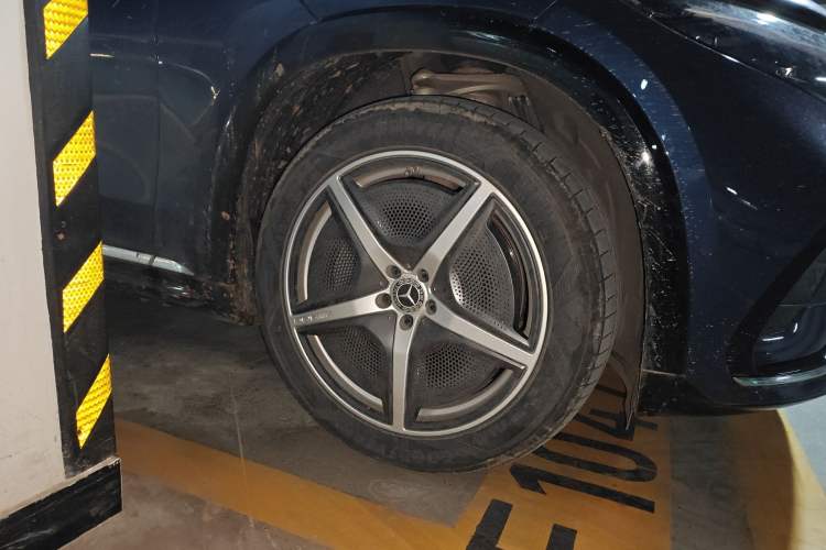 Used Mercedes-Benz EQS SUV 2023 450 4MATIC Pioneer Edition