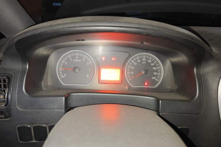 Used FORTHING Lingzhi 2015 M3 1.6L 7-Seater Comfort Model