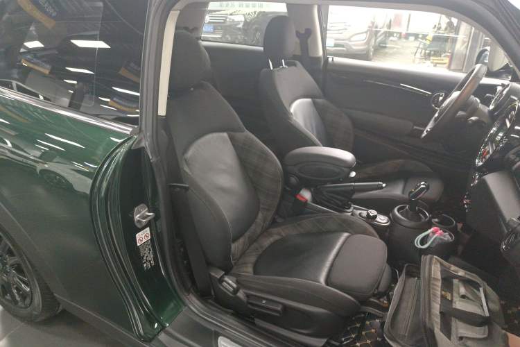 Used MINI MINI 2019 1.5T COOPER Classic Edition