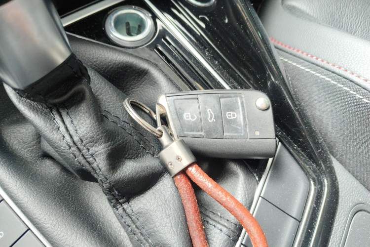 Used Volkswagen Tayron 2020 330TSI Two-Wheel Drive Luxury Smart Connectivity Version Interior 1