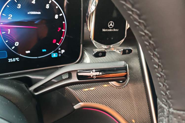 Used Mercedes-Benz C-Class 2025 Facelift C 260 L Sport Edition Gear Lever