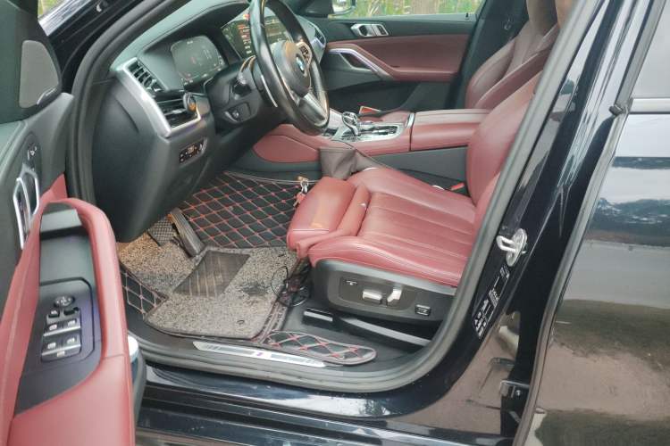 Used BMW X6 2021 xDrive40i M Sport Package Left Front Seat