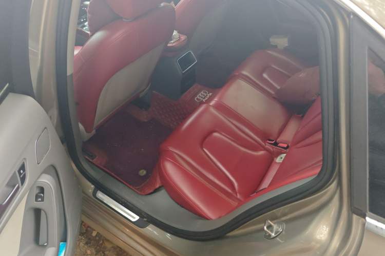 Used Audi A4L 2012 2.0 TFSI automatic Comfort trim level