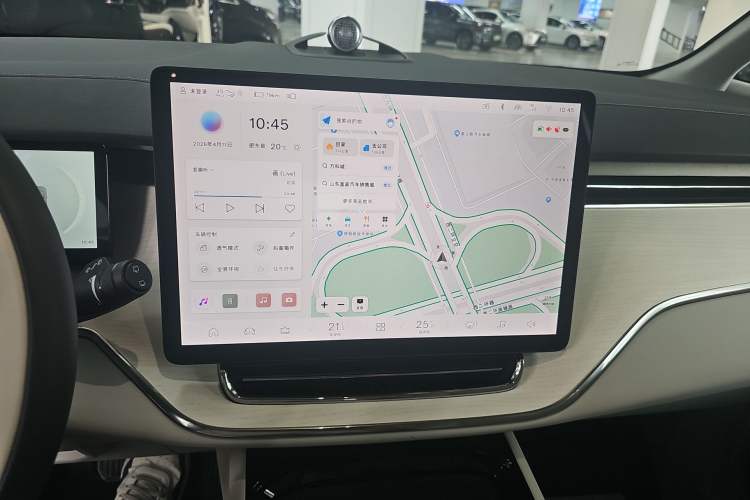 Used Volvo EM90 2025 Ultra Six-Seater Audio And AC Panel