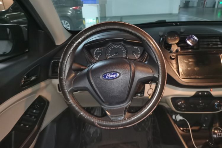 Used Ford Escort 2017 Revised Version 1.5L Manual Comfort Edition Steering Wheel