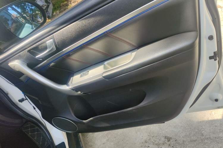 Used Haval M6 2017 1.5T Automatic Two-Wheel Drive Elite Model