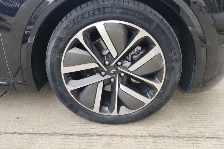 Used Li Auto L9 2022 Max model
