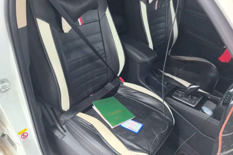 Used BYD Song 2020 Classic Edition 1.5T Automatic Elite Model Right Front Seat