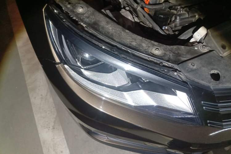 Used Volkswagen Tiguan 2013 1.8TSI Automatic Two-Wheel Drive Luxury Model Right Front Headlight