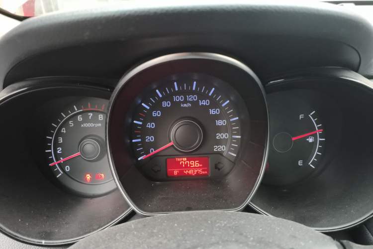 Used Kia K2 2015 Sedan 1.4L MT GLS