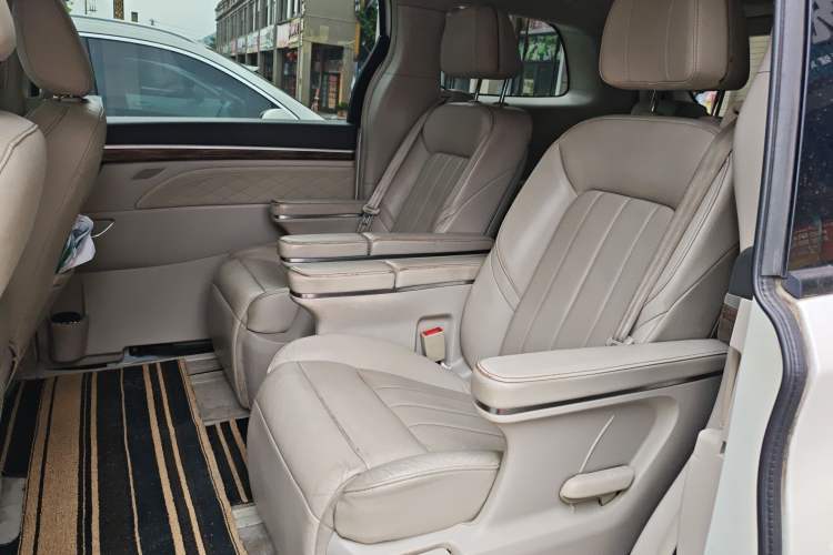 Used GAC Trumpchi M8 2018 320T Luxury Edition
