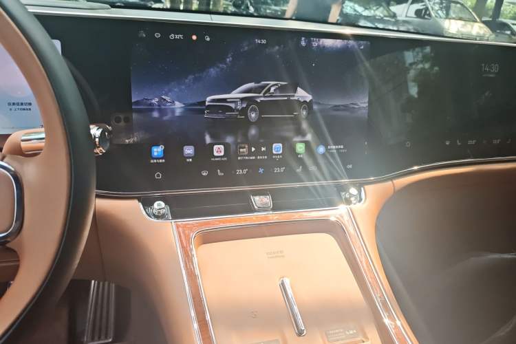 Used Hima S800 2025 Model, Range-Extended Starlight Premium Edition, 5 Seats
