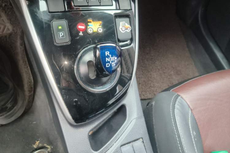 Used Toyota Corolla 2018 Dual-Engine 1.8L E-CVT Smart Edition