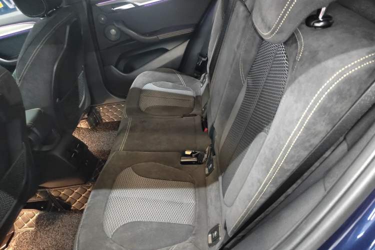 Used BMW X2 2019 sDrive25i Luxury Model with M Off-Road Package China VI Emission Standard
