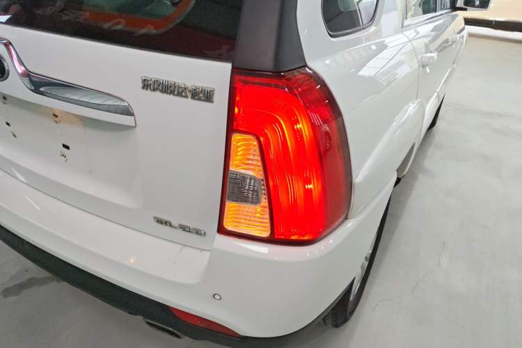 Used Kia Sportage 2013 2.0L Manual Two-Wheel Drive GL Trim