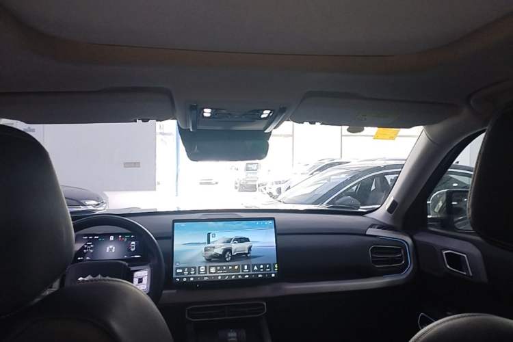 Used Formula Leopard Titanium 3 2025 501KM All-Wheel Drive Intelligent Driving Ultra Version Headliner