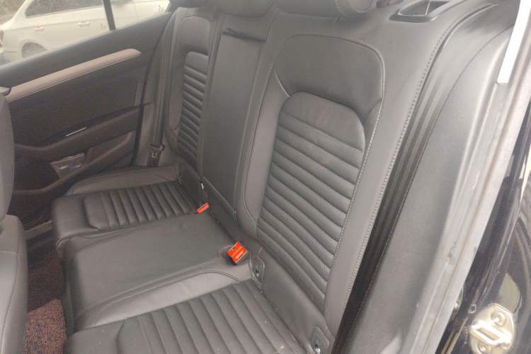 Used Volkswagen Magotan 2019 330TSI DSG Leading Edition China V Standard
