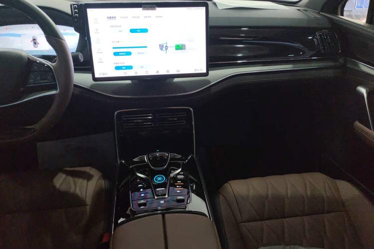 Used BYD Tang New Energy 2023 DM-i Champion Edition 112KM Prestige Model Audio And AC Panel